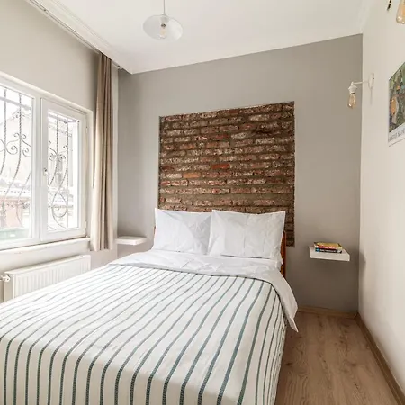 Appartement In Balat, Fatih With Location *