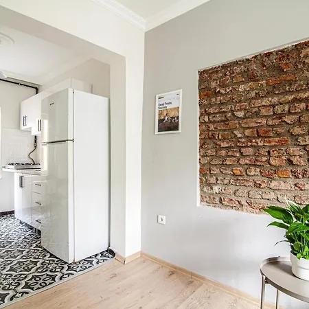 Appartement In Balat, Fatih With Location *